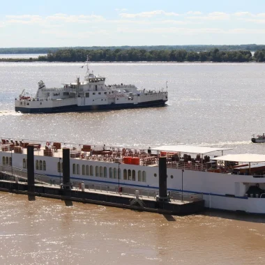 Traverser l’estuaire avec le Bac